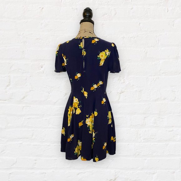 Taylor Swift's Kimchi Blue Ruby Keyhole Fit & Flare Dress - Picture 5 of 7